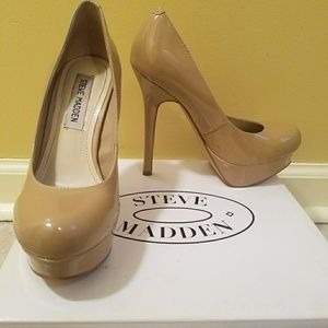 Steve Madden Nude Heels